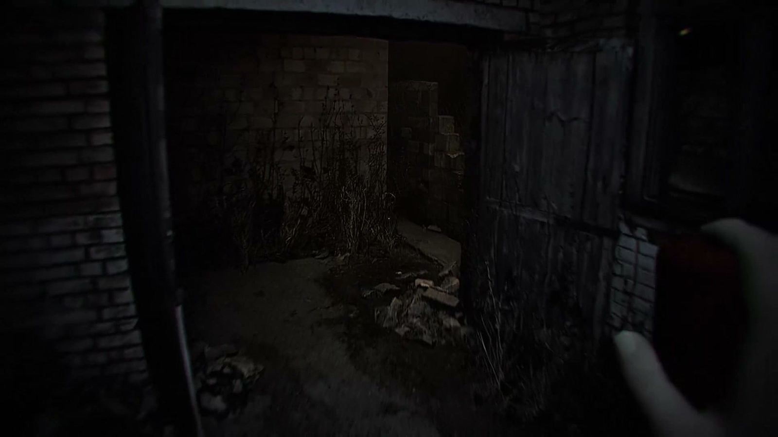 Dread_Neighbor_suzuki_open_door