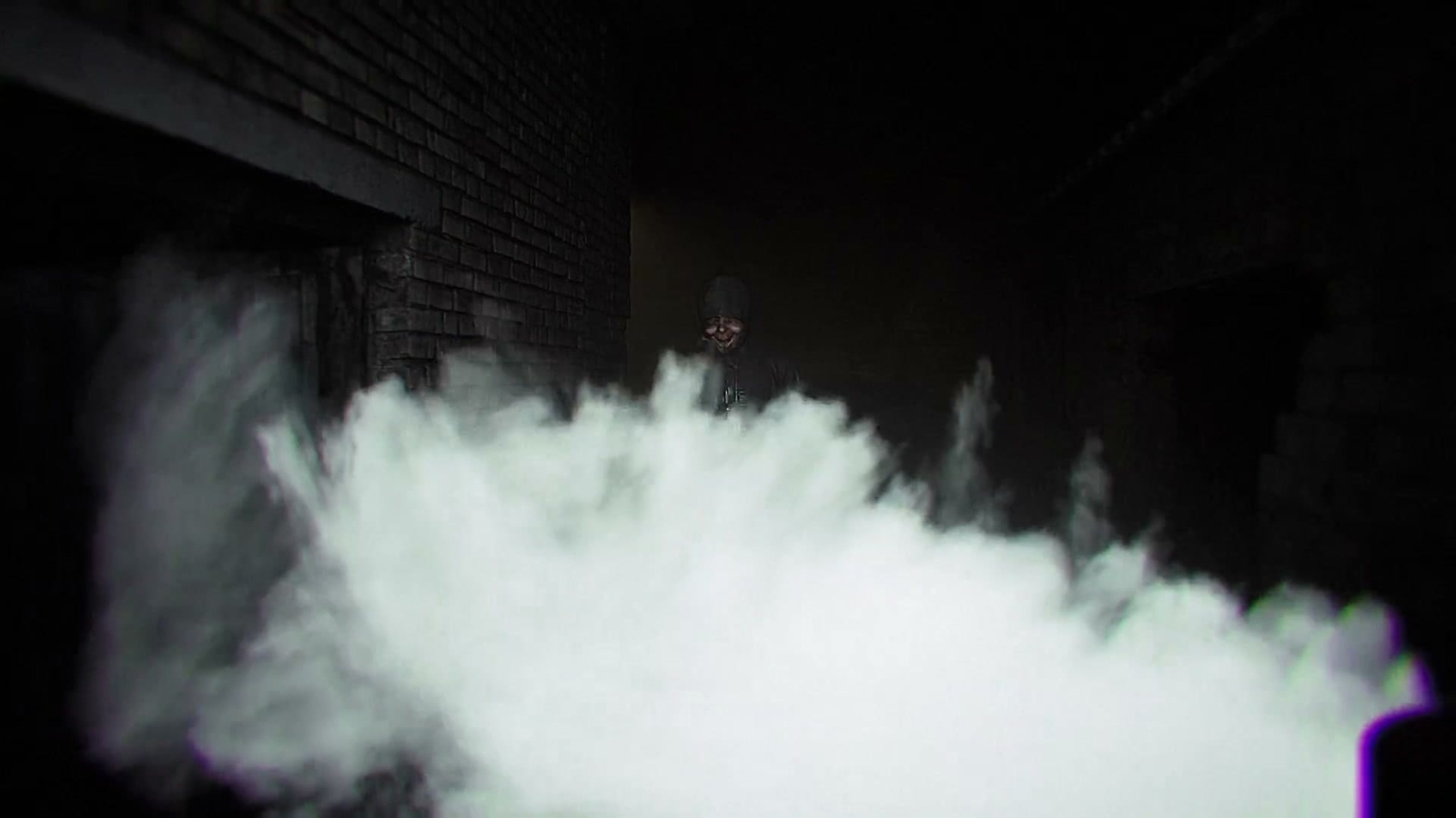 Dread_Neighbor_suzuki_push_pepper_spray