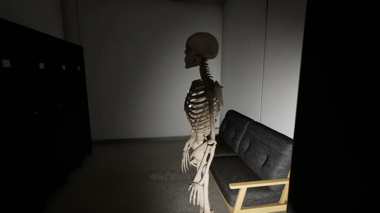 The_Cursed_Security_day_2_2F_woman_locker_room
