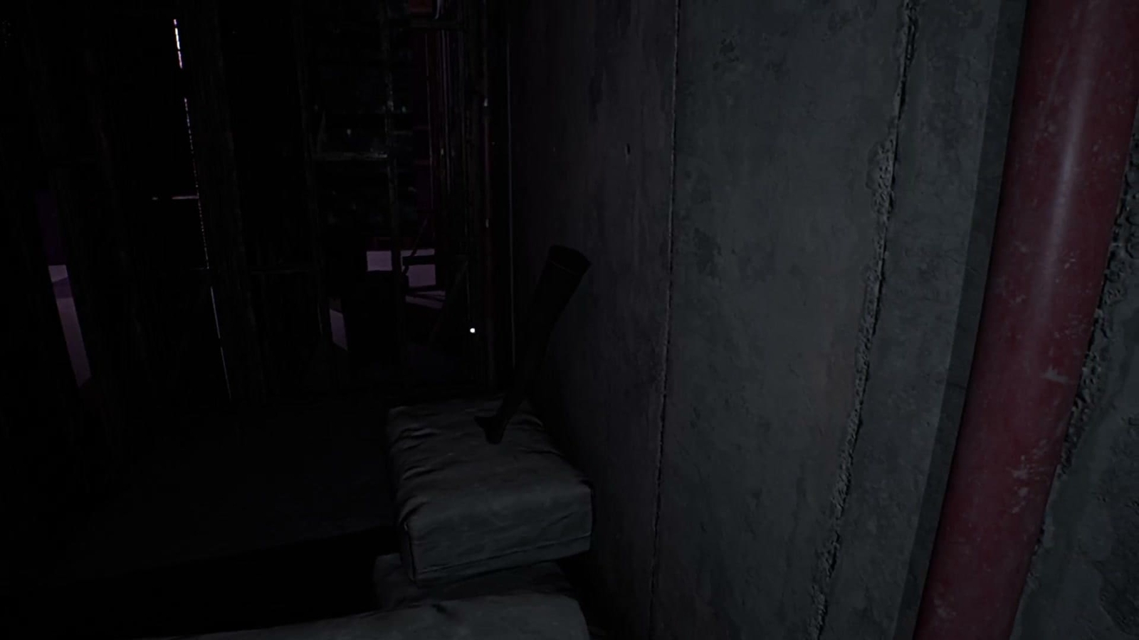 BrokenLore_Follow_ch_3_mannequin_leg