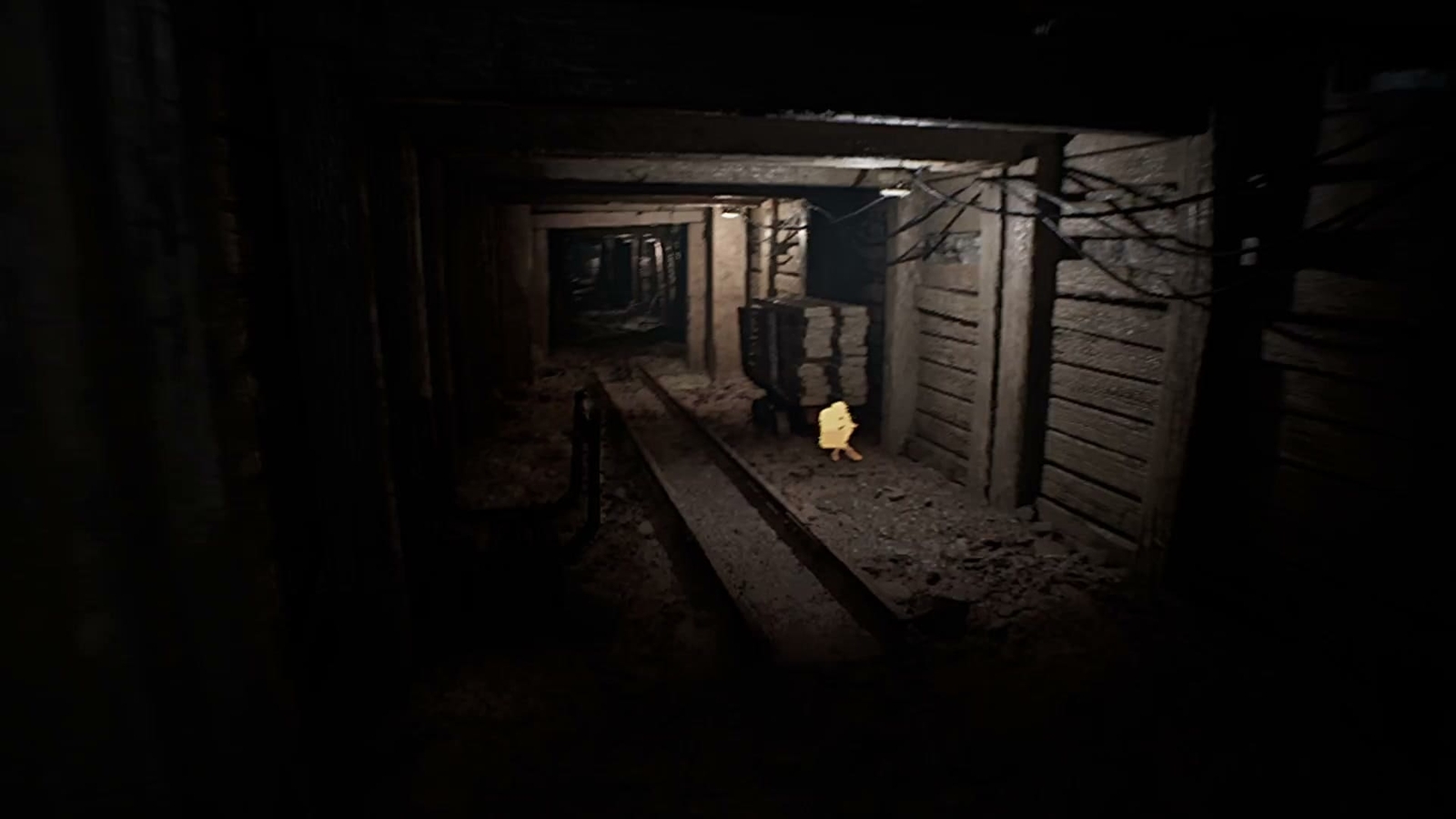 BrokenLore_Follow_ch4_girl_5