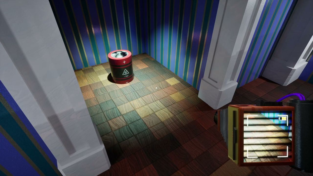 Penguin_Hotel_red_battery