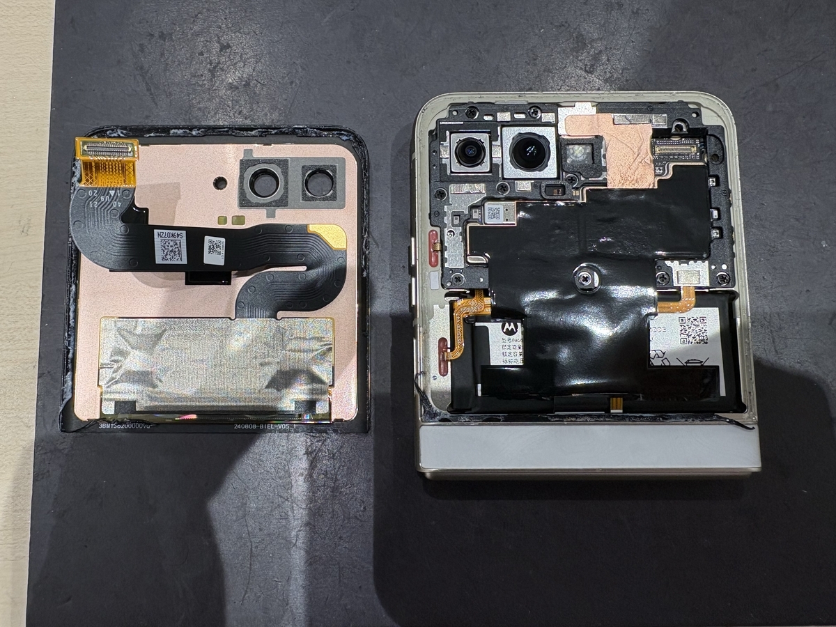M-51E】Motorola razr 50d 画面交換・基板移植修理【豊中市のお客様