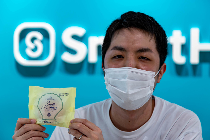 シェル・レーヌを持つ森住さん