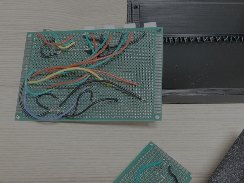 早押しボタンの親機の配線です