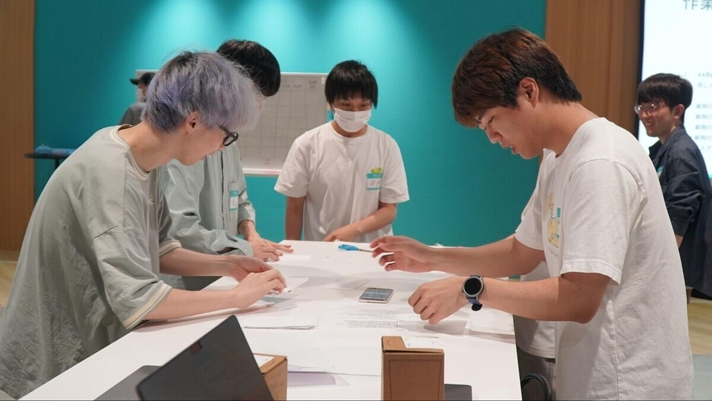 9月も開催！紙飛行機ワークショップの様子