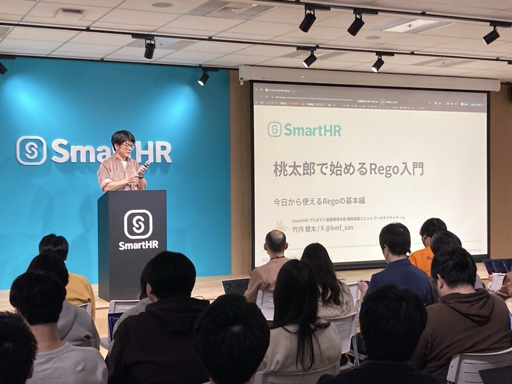 登壇する bmf-san さん