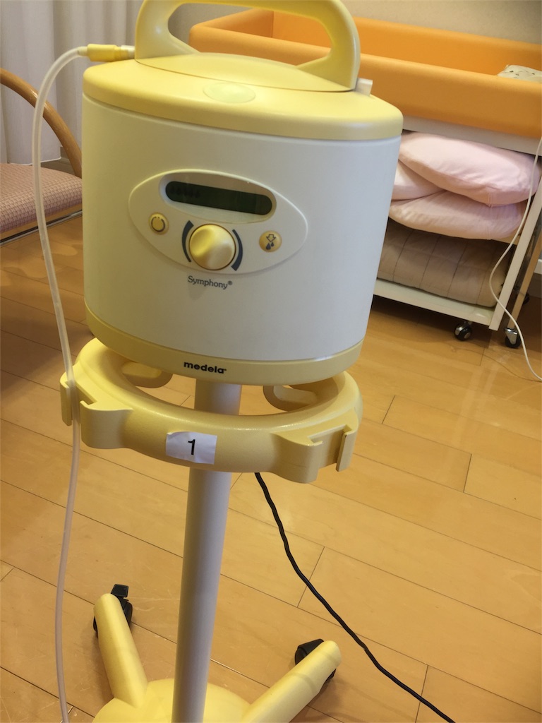 出産日記 産後4日目② ～初めての搾乳とMedela（メデラ）の搾乳機～ - 35歳共働きママののほほ～んマタニティ＆育児日記