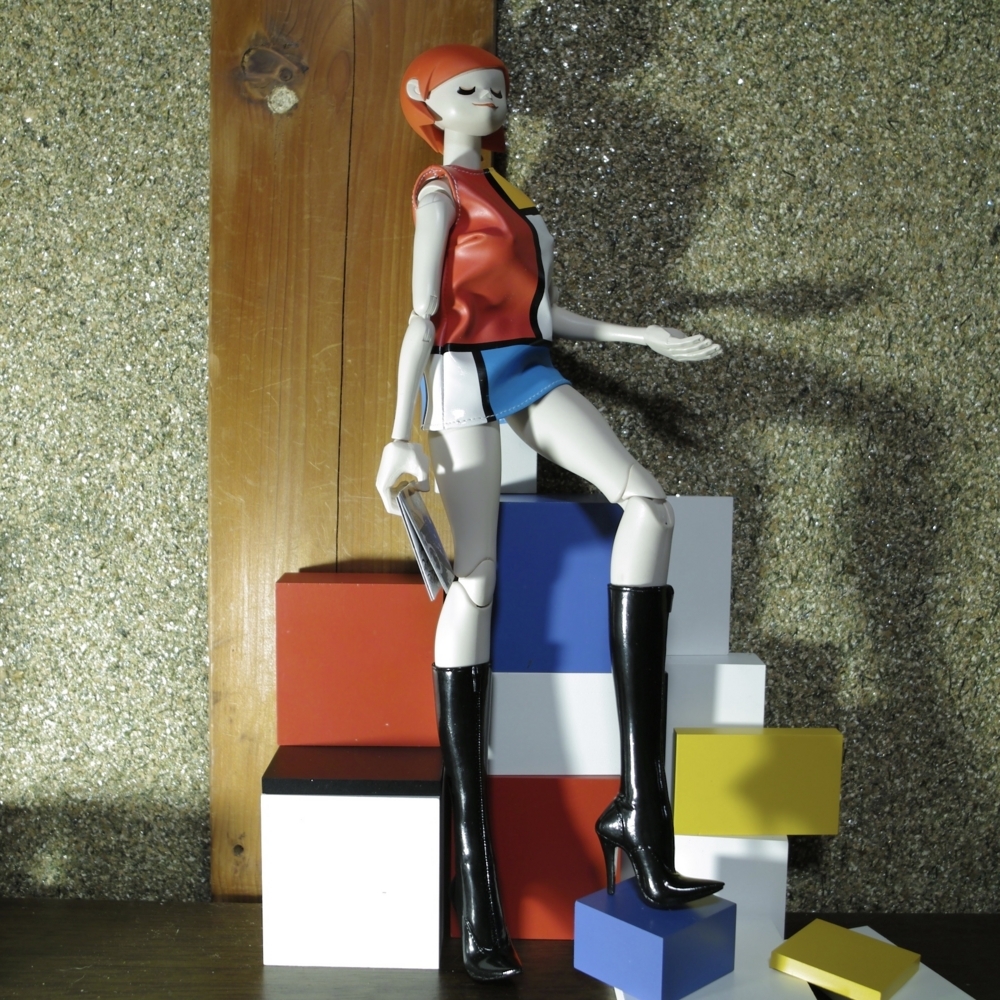 threeA / THE WORLD OF ISOBELLE PASCHA:GALLERY GAL ISOBELLE - smogbom