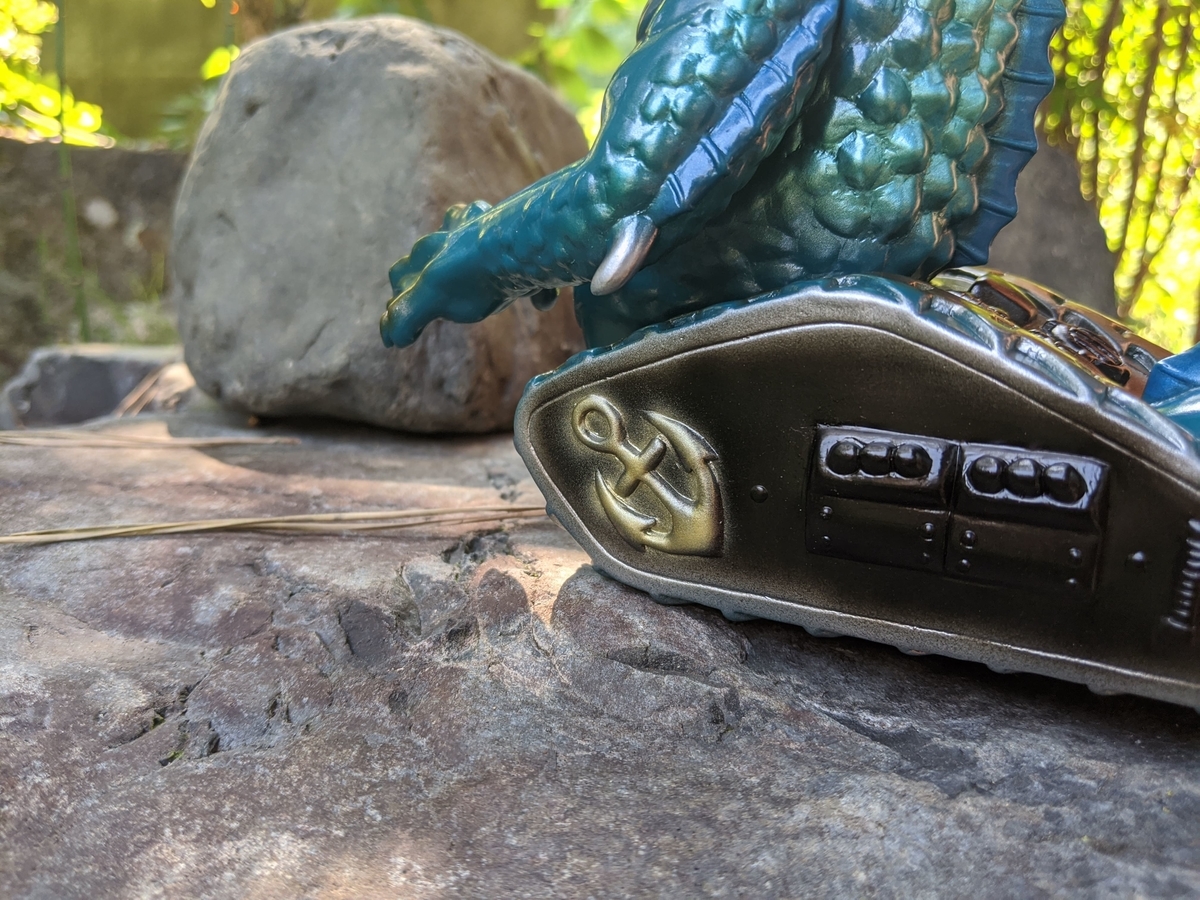 まんだらけ×YS企画/海獣戦車アギラス[赤目/紺成形]〈+Eng sub〉 - smogbom