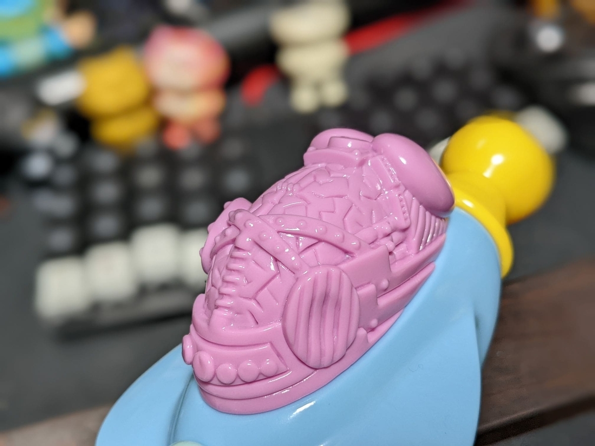 恐竜型光るおもちゃガン　ヨタくん　ピカ銃 スーパーハイパーギャラクシーショップヨタ / ピカジュウくん