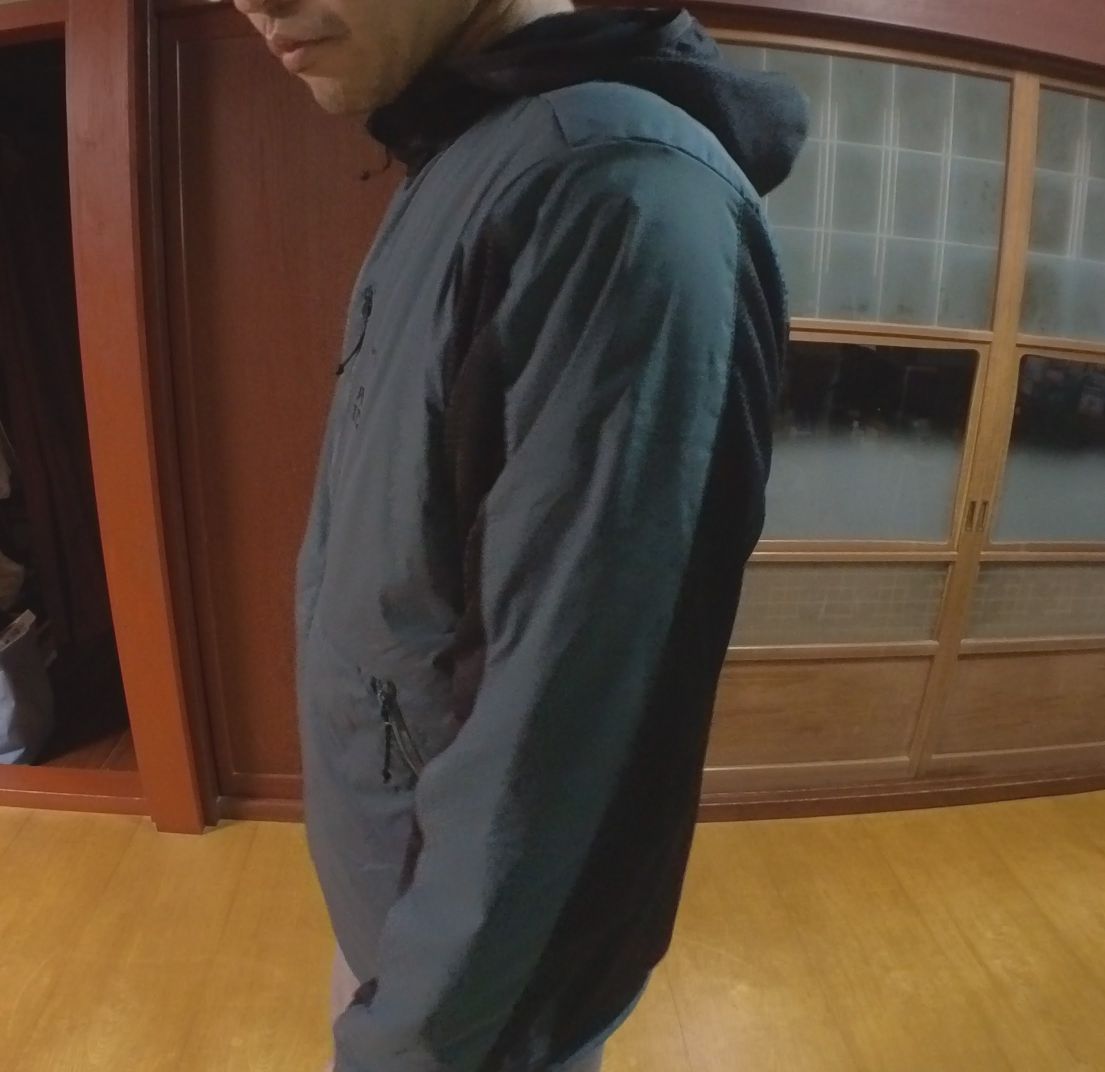 STATIC /ADRIFT HOODY WITH SHELL-革新的素材を使った STATIC /ADRIFT HOODY WITH SHELL-革新的素材を使った