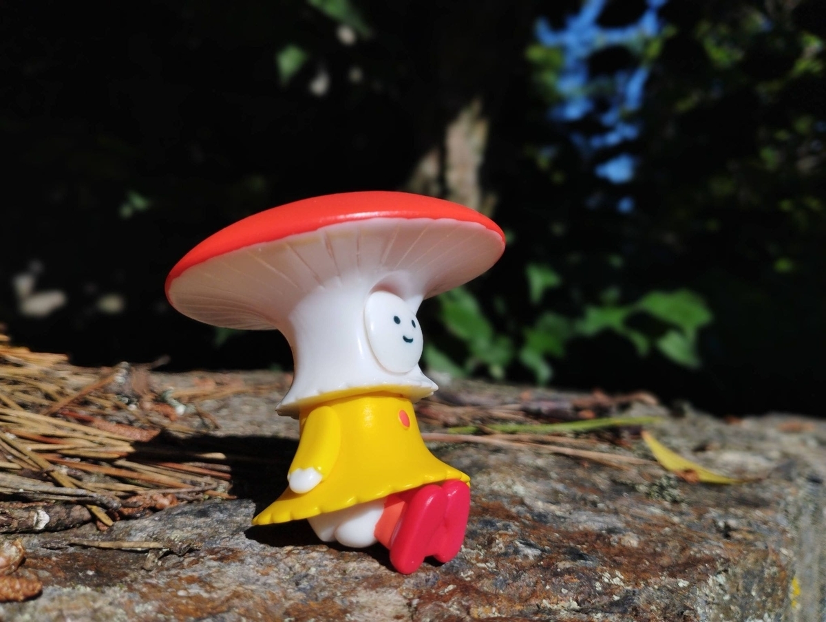 トトト工房 / きのこちゃん［タマゴダケ］〈+Eng sub〉 - smogbom