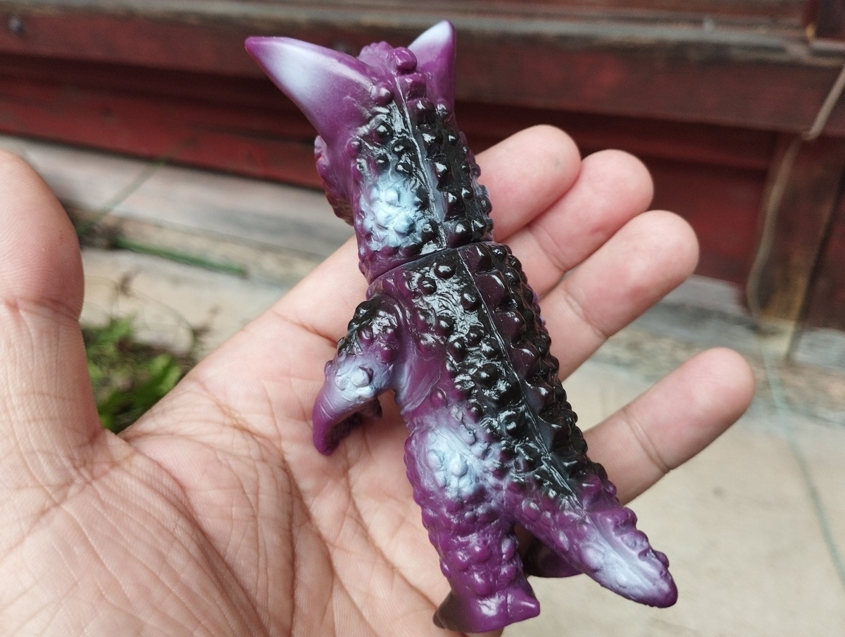 ぶたのはな / 7月の恐竜シリーズよりドロロ・コリトサウルス