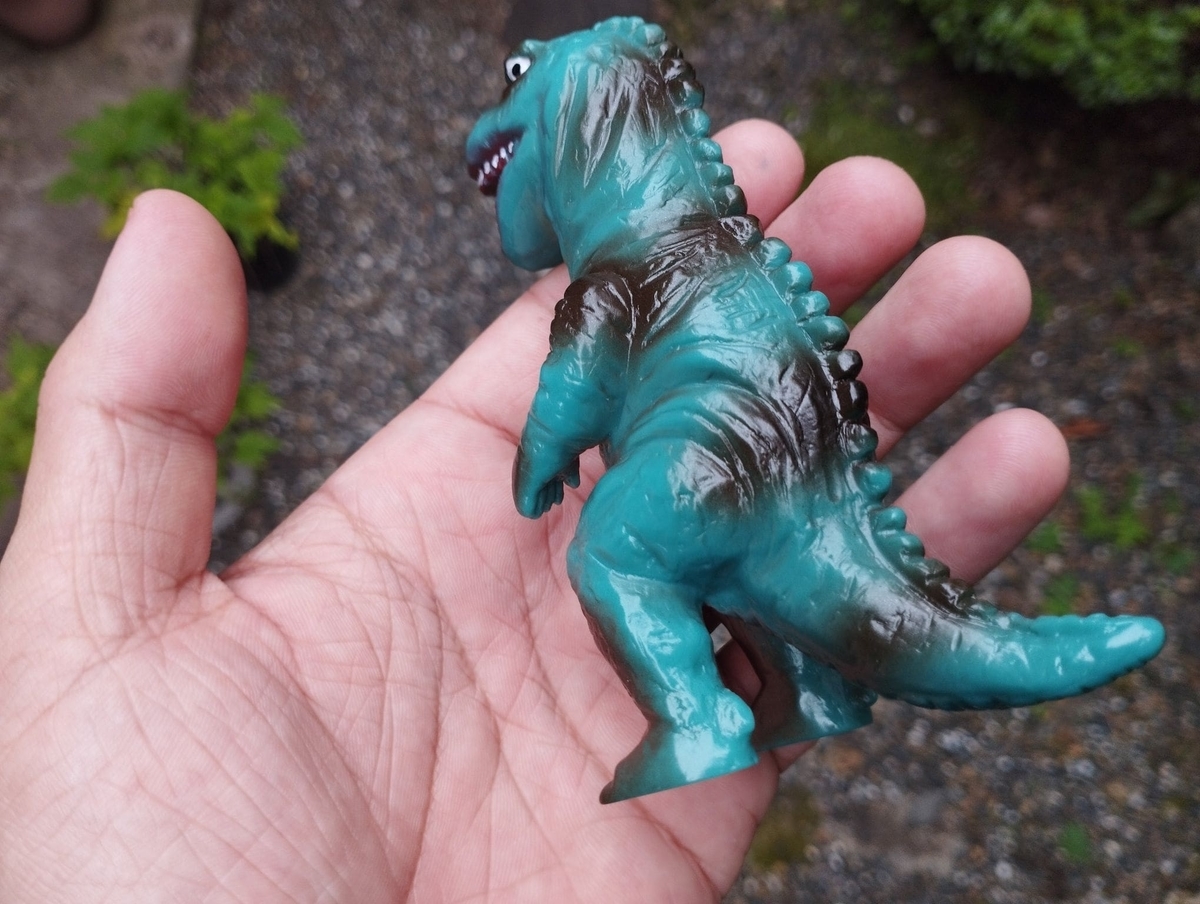 ぶたのはな ソフト焼き玩具ミニ恐竜シリーズ　ティラノサウルス（ゴロザウルス風?） Amazon | ケラトサウルス ジュラ紀 肉食 恐竜 固体 モデル