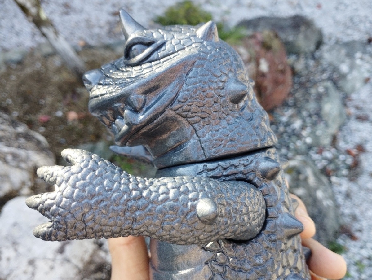 D.B.T.H TOYS / 涅槃怪獣 ニルヴァ[ガンメタリック成形(未塗装 D.B.T.H TOYS / 涅槃怪獣 ニルヴァ[ガンメタリック成形(未塗装