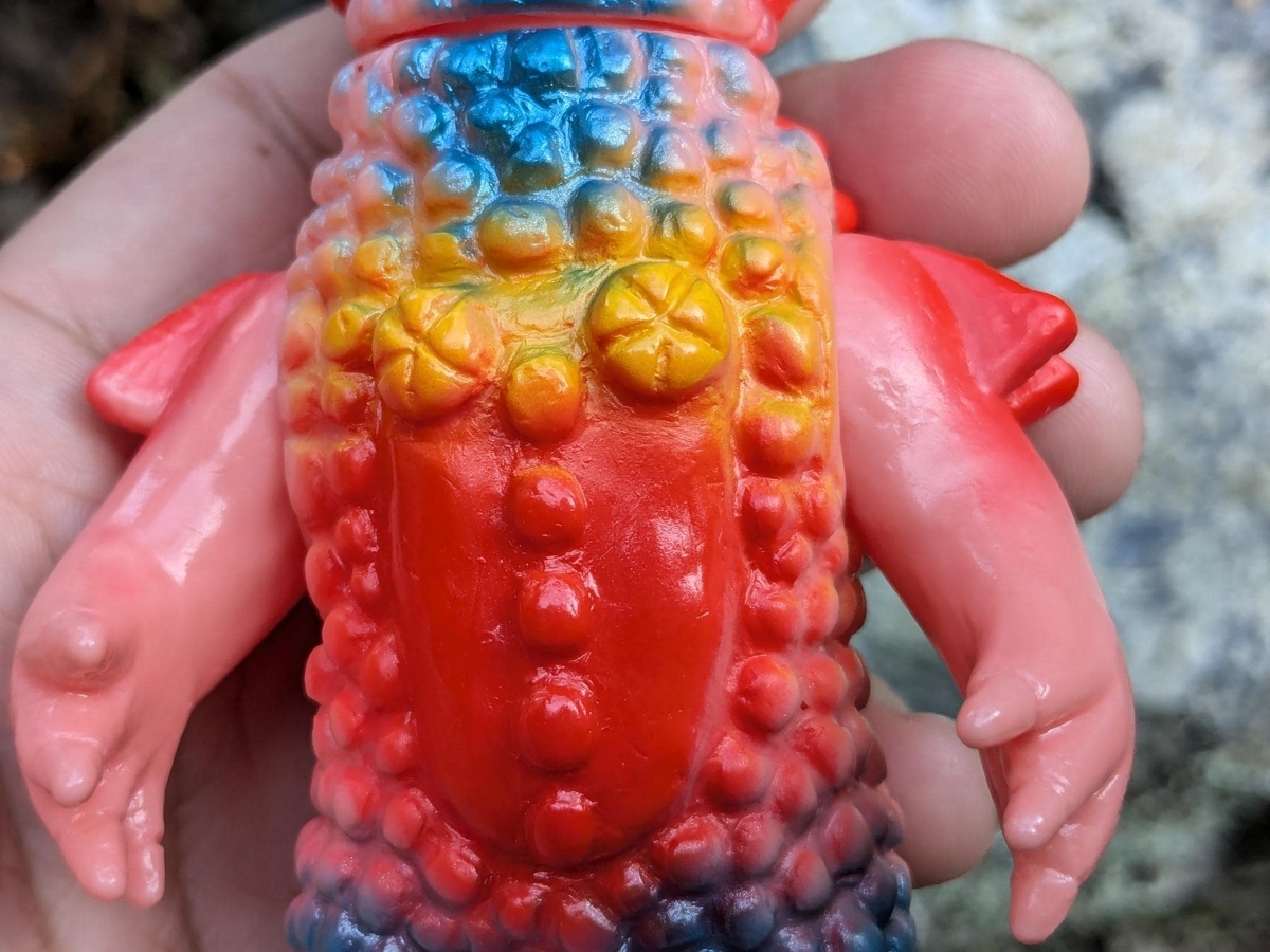 ぶたのはな ソフト焼き玩具 ベロクロン　二世 ソフビ 赤　RED成型色 ぶたのはな / ソフト焼き玩具:ベロクロン二世[珊瑚色]〈+Eng sub