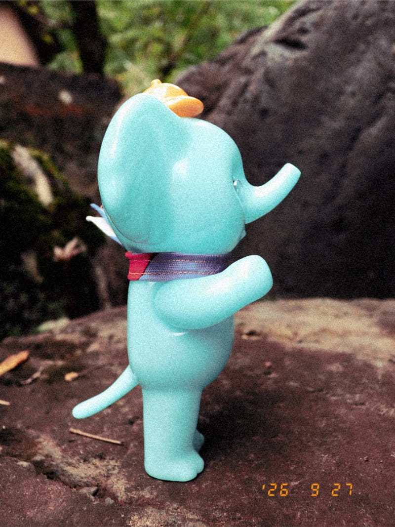 コジカトイズ　ZOUくん(蓄光) 新品未開封　象 コジカトイズ / ZOU［青蓄光未彩色］ - smogbom
