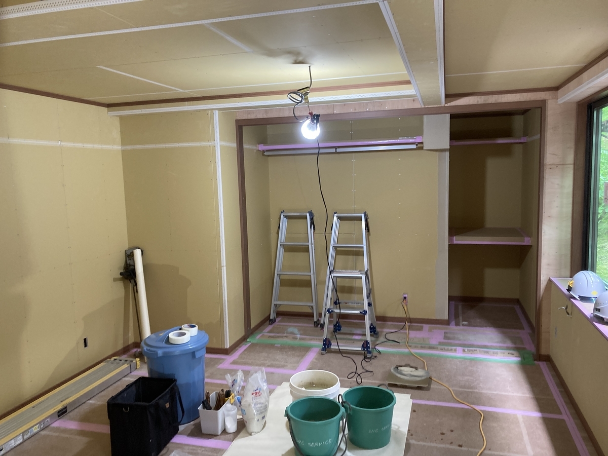 登米市東和町の施工現場で思う きれいな地ベラとは 直営店クロス職人 登米市のすず