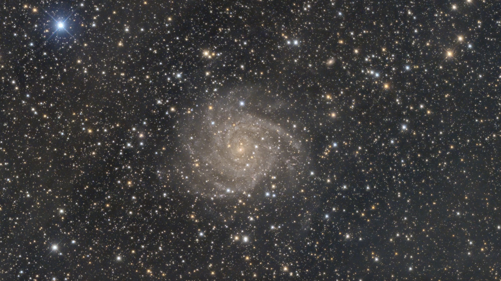 銀河222 赤っぽい銀河（IC342/NGC6942）の話 - 天文はかせ幕下