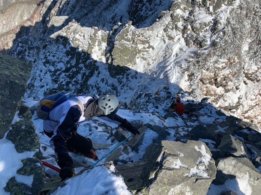 f:id:snow-trekkers-x:20181209223748j:plain f:id:snow-trekkers-x:20181209223748j:plain