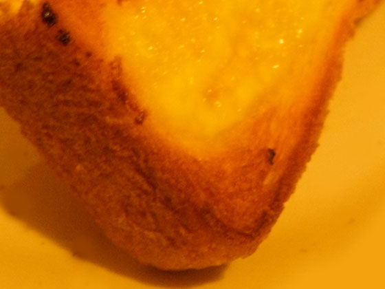耳までこんがり焼いたトースト