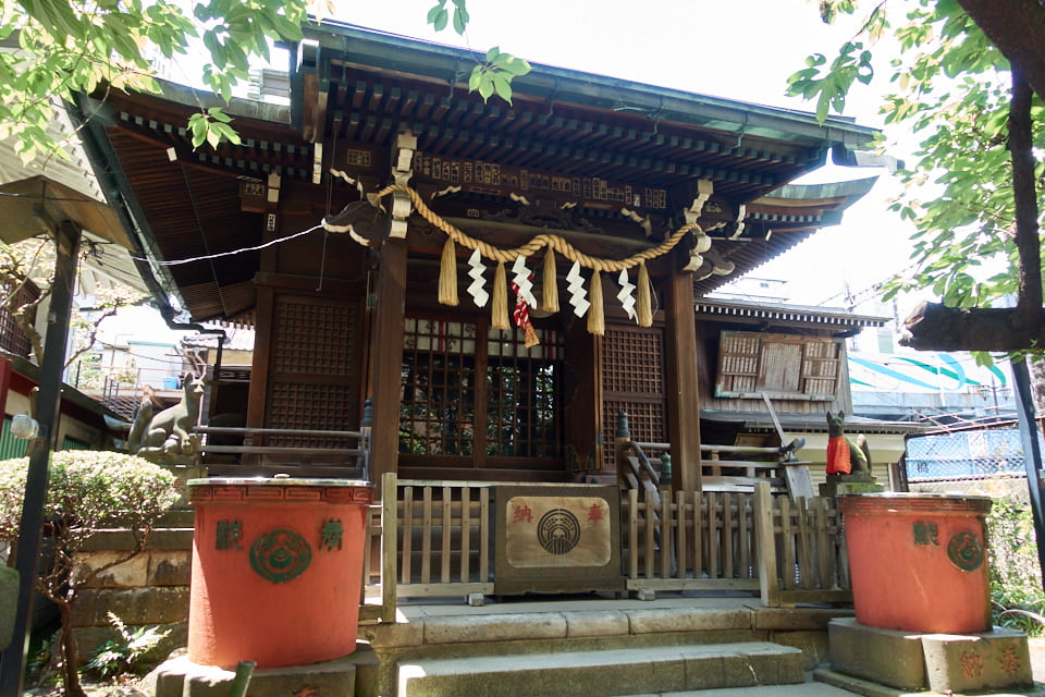 秋葉原のおたぬき様、柳森神社に行ってきた。 - どこかの風景