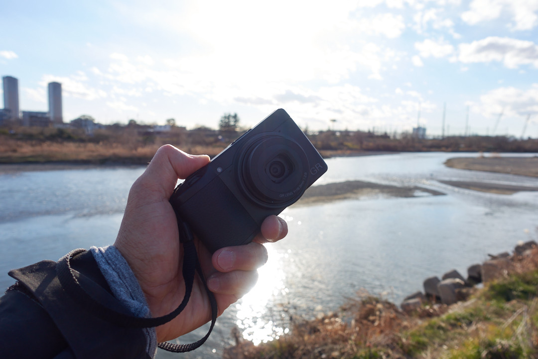 デジカメ　RICOH SONYなど　まとめて RICOH GR III（GR3）とSONY RX100Ⅲ（DSC-RX100M3）を同じ場所