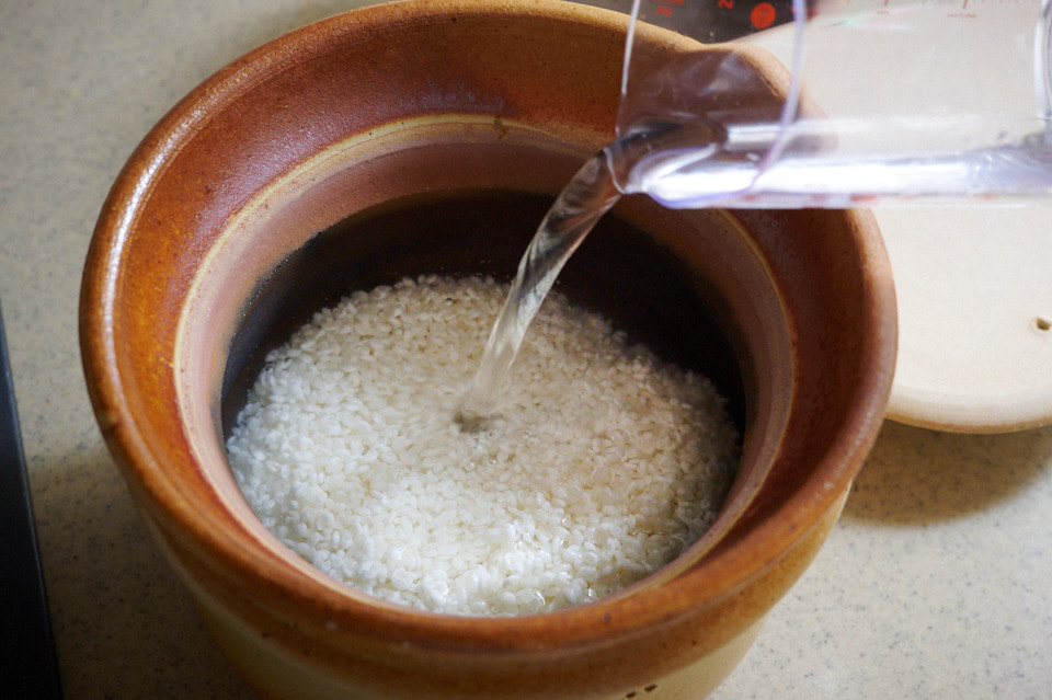 飯炊釜で2合分のごはんの炊き方。