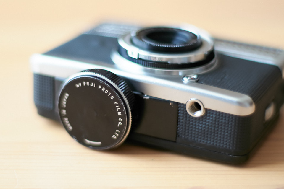 ハーフサイズのフィルムカメラ、FUJICA Driveを購入しました。 - どこ