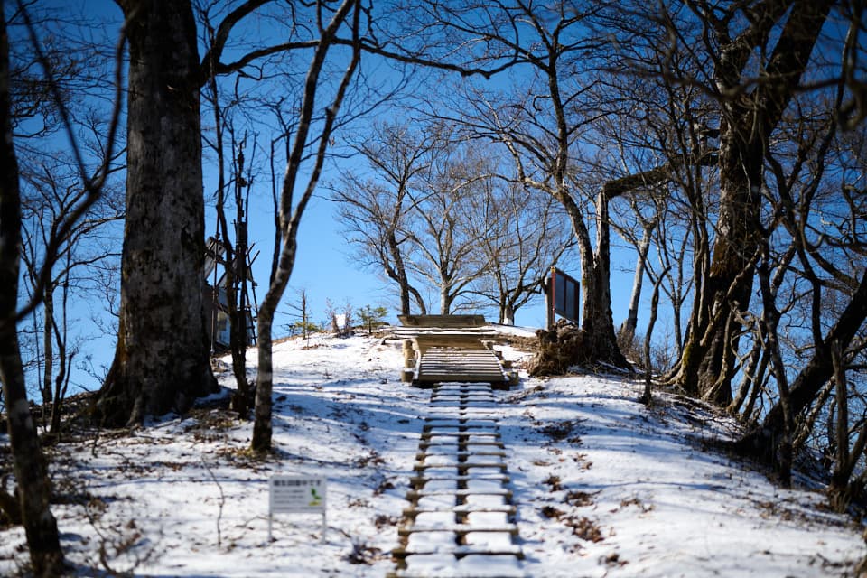 菰釣山登山道,山頂付近