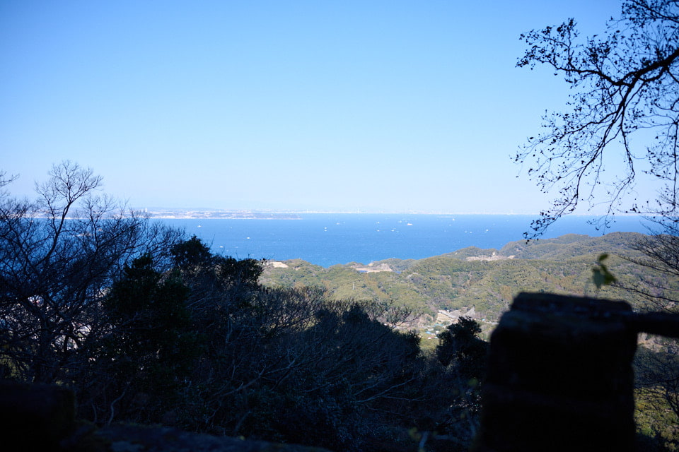 岩舞台から見える海の景色