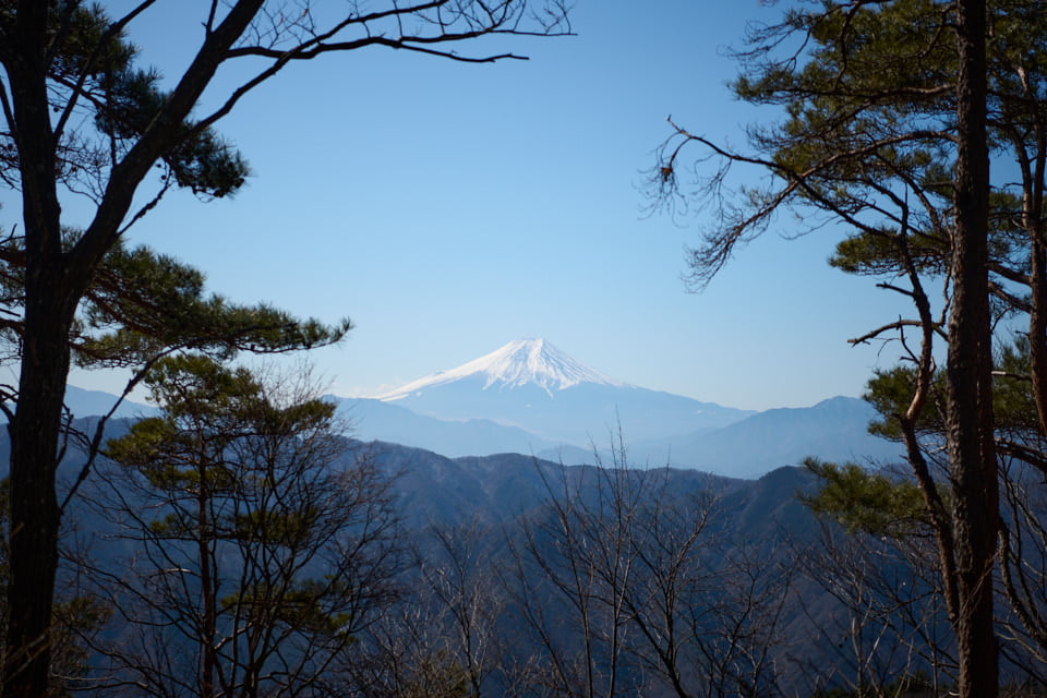 登山道から見える富士山
