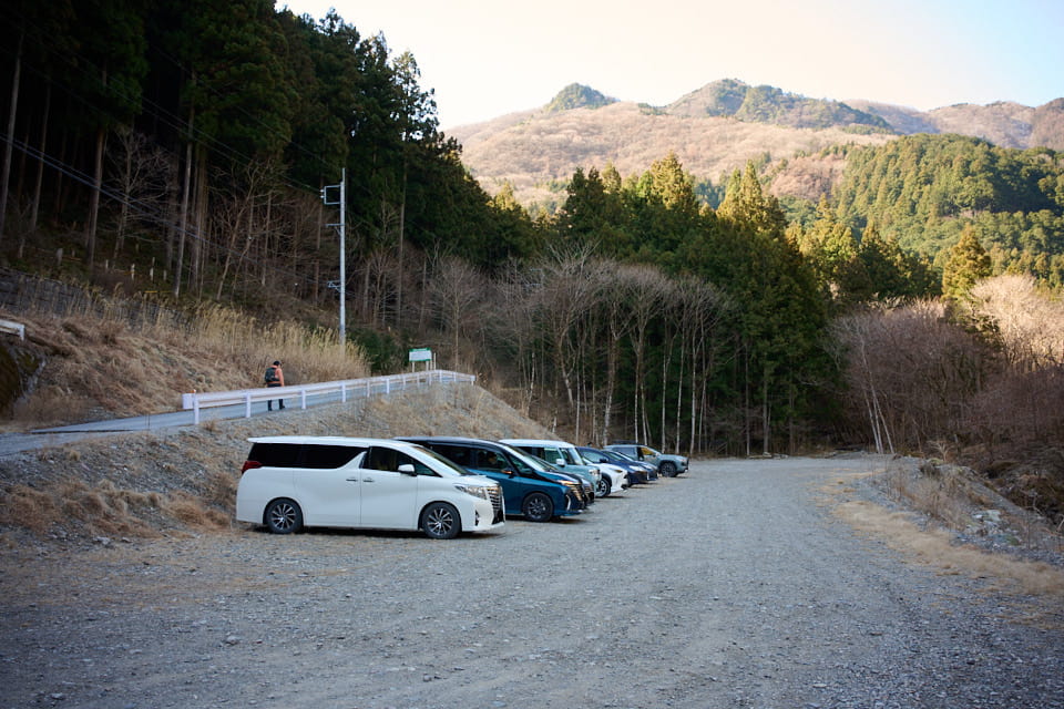 武甲山登山駐車場