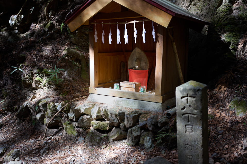 不動滝にあるお地蔵さま