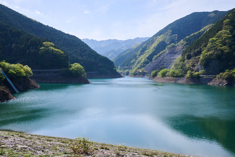 有間ダム・名栗湖の湖面。