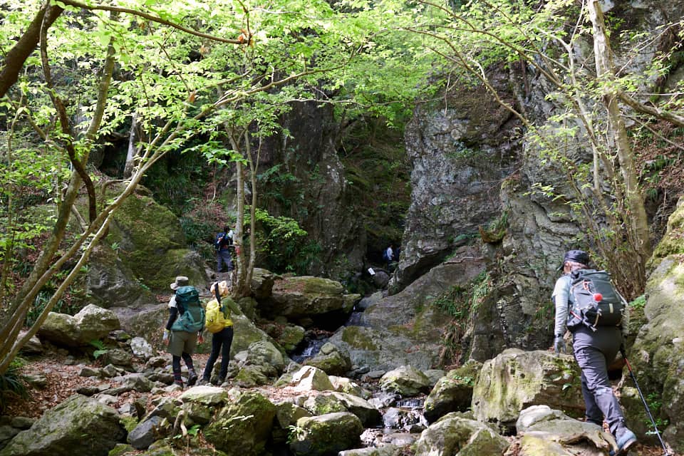 棒ノ折山、峡谷の入口