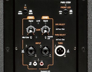 ▲PRX715の背面。ch1/ch2共にXLR／フォーン・コンボとRCAピンのライン・インが備えられており、ch１に関してはスイッチでマイク・インに切り替えることが可能。そのほか出力信号をch１/ch2/ch1＋ch2から選べるスイッチやEQスイッチなどを装備