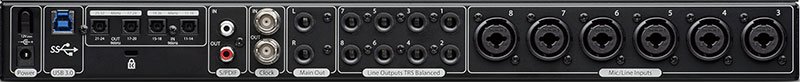 ▲リア・パネル。左より電源端子、USB 3.0端子、S/MUX II対応のADAT入出力(オプティカル)×2、S/P DIF入出力(コアキシャル)、ワード・クロック入出力(BNC)、Main Out L/R(フォーン)、Line Outputs 1〜8(フォーン)、Mic/Line Input 3〜8(XLR/フォーン・コンボ)