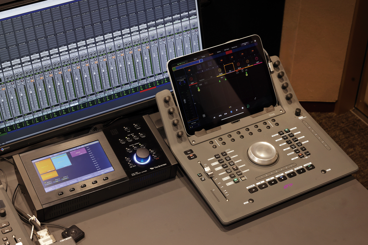 Avid Dock