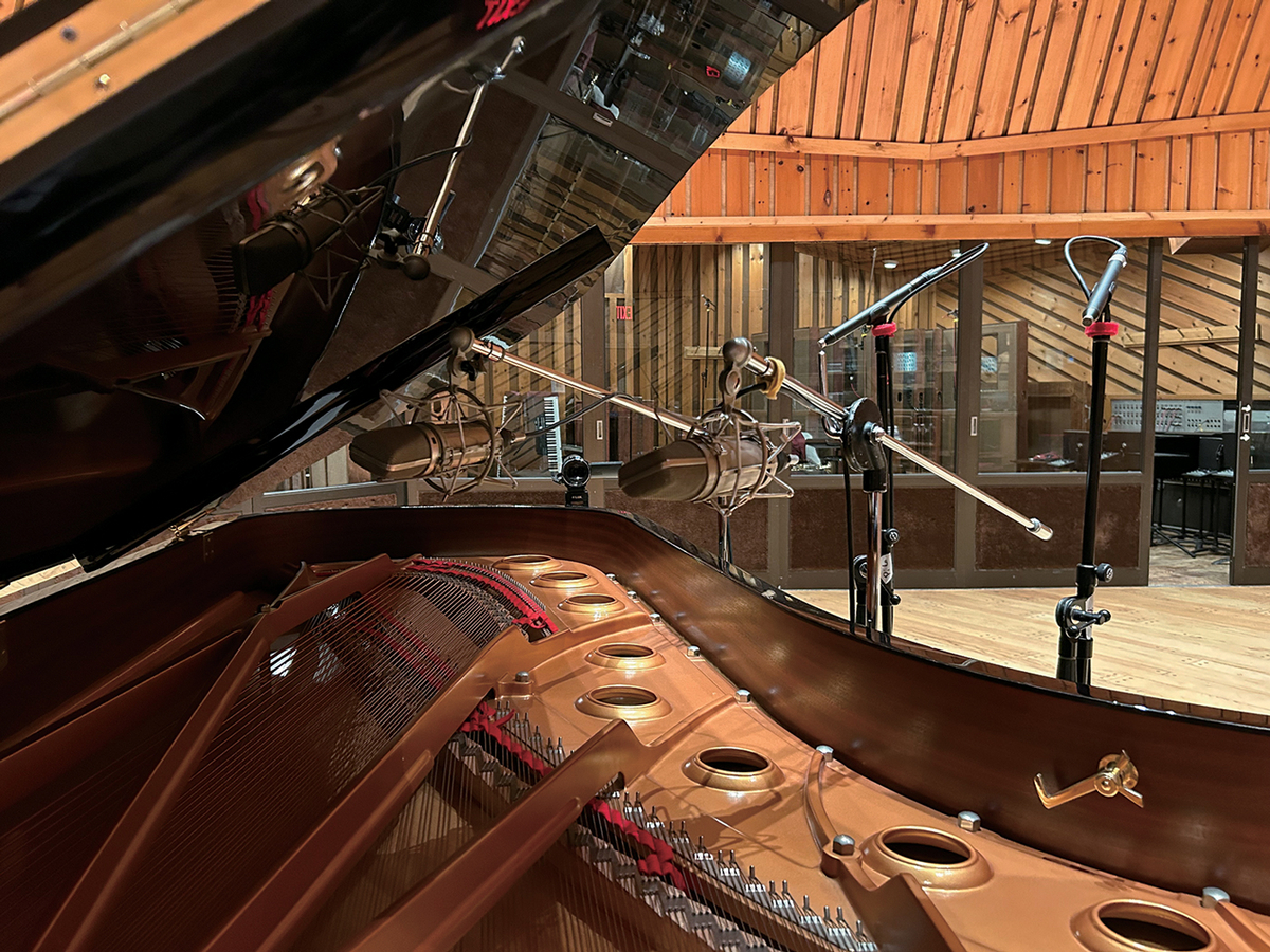 NEUMANN U 67