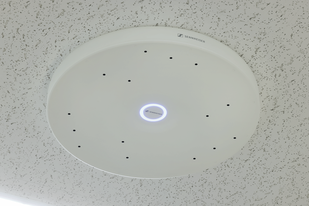 TeamConnect Ceiling Medium
