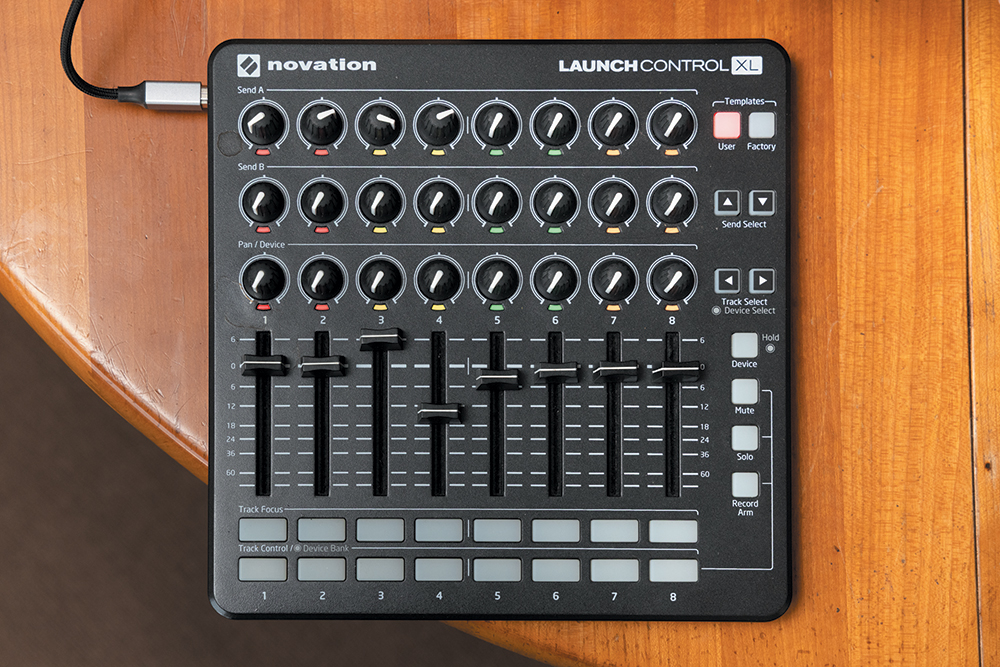 NOVATION LaunchControl XL