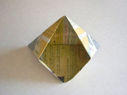 日本のリサイクルの原点 新聞紙の箱とケース 便利な収納と使い捨てアイデア 素敵なライフハック