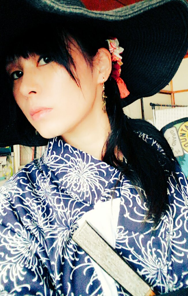 f:id:sobraniepinks:20170804221304j:plain f:id:sobraniepinks:20170804221304j:plain
