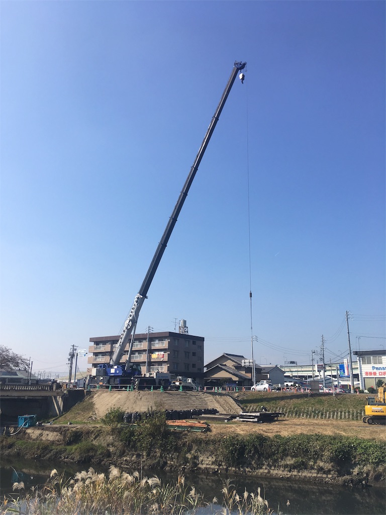 超巨大クレーン車 月刊木村 清須市で営む塾での日々