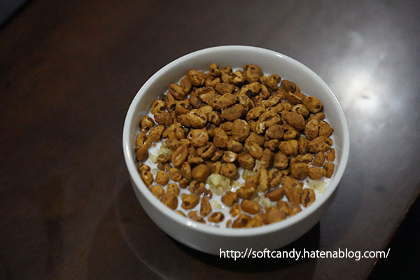 牛乳かけて食べてみて 南国製菓 ムギムギ 食物繊維も摂れてモリモリ 感想レビュー Softcandy S Blog