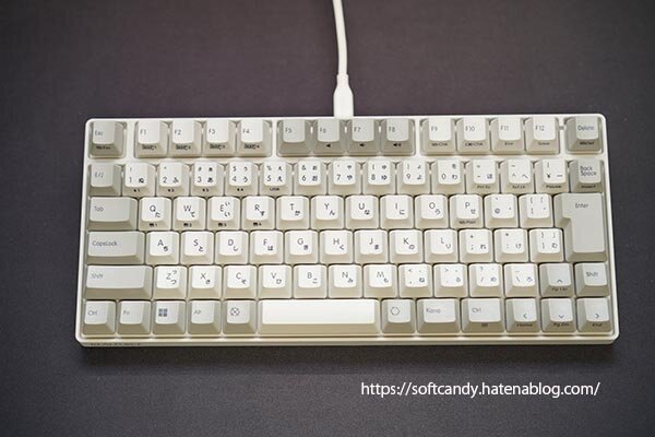 究極のレトロ×最新鋭」REALFORCE RC1 アイボリー【東プレ キーボード