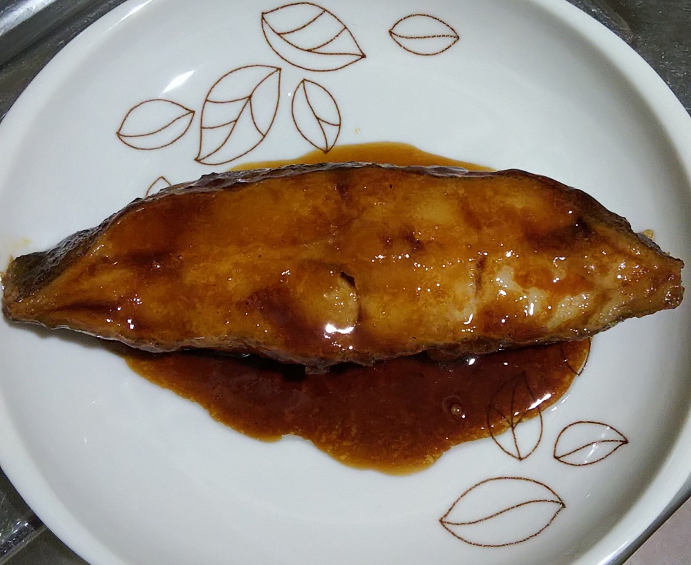 カラスカレイの照り焼き ピーマンとじゃがいものカレーきんぴら おうちびと