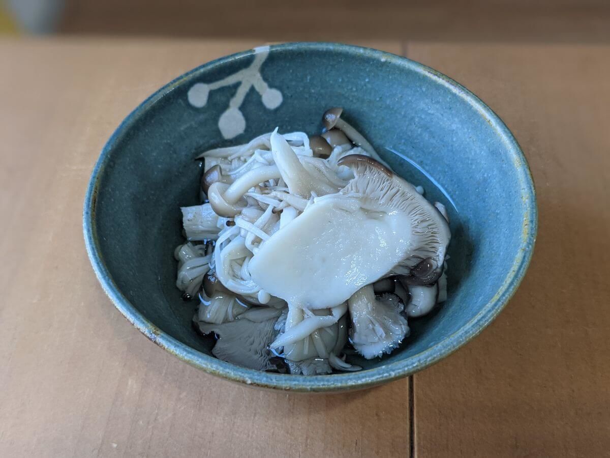 岡江久美子さんのレシピ キノコの煮浸し かんたんで美味しい わたしの定番です Simplelog Me